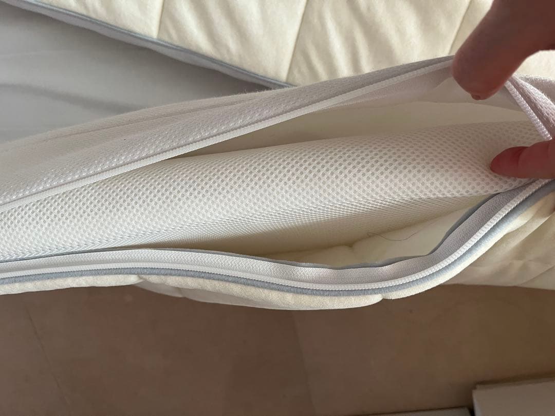 【air weave エアーウィーブ　マットレスパッド　セミダブル】