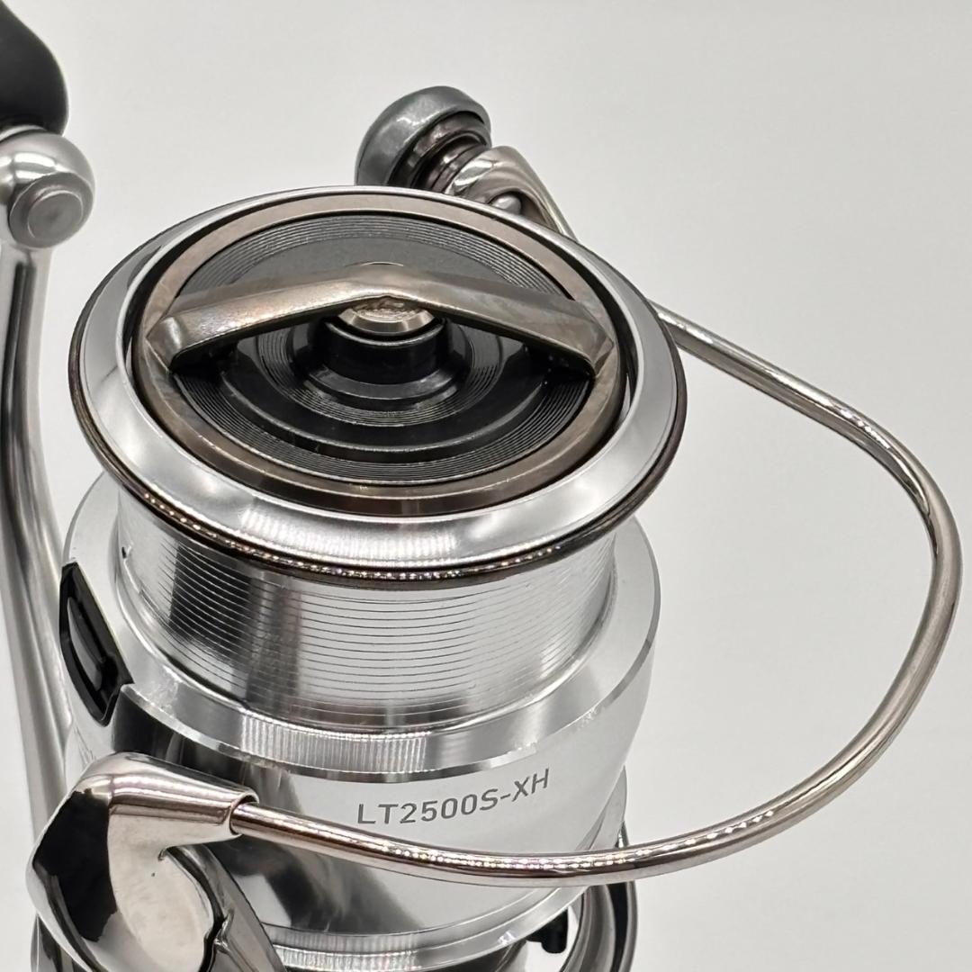 カクダ ダイワ 22EXIST LT2500S-XH シングル 61096