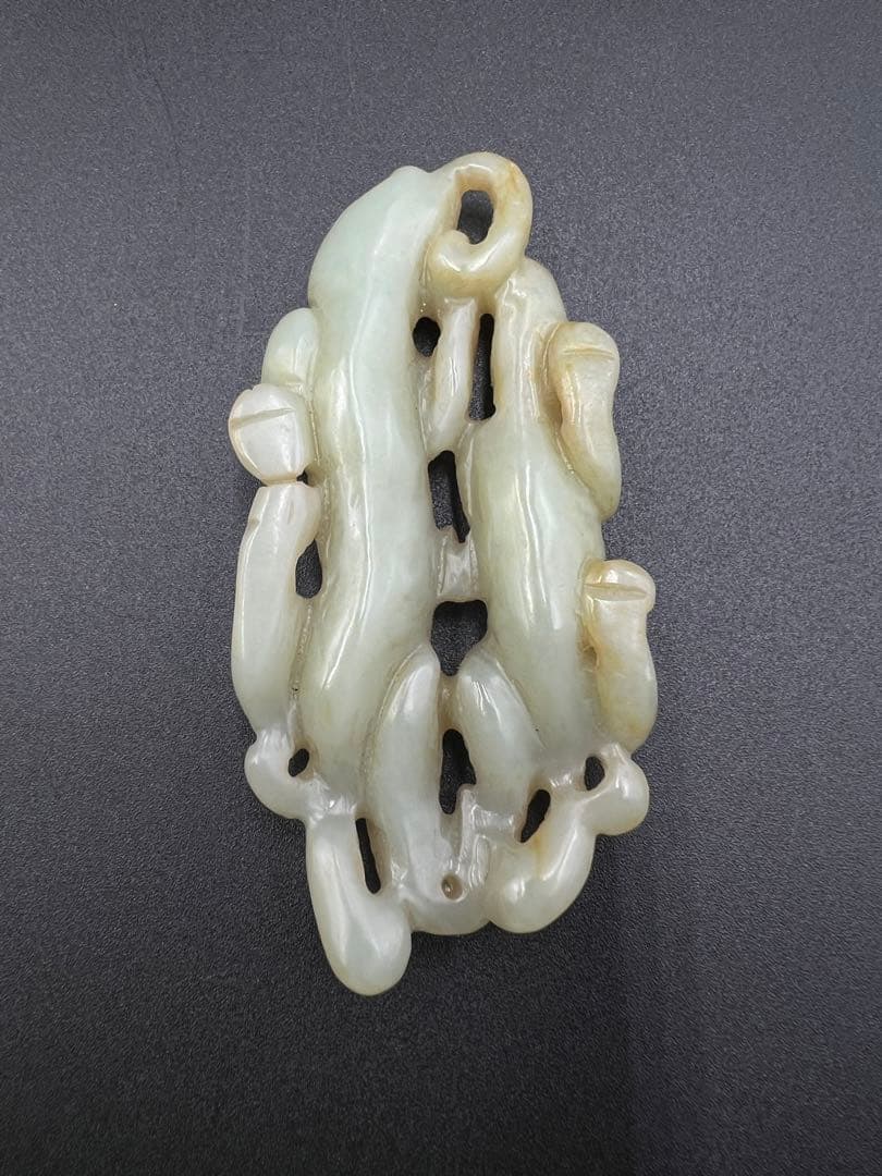 水芙蓉樣專用 玉佩 玉製品 雕刻 根付 飾り物 中国古美術 重さ約64g
