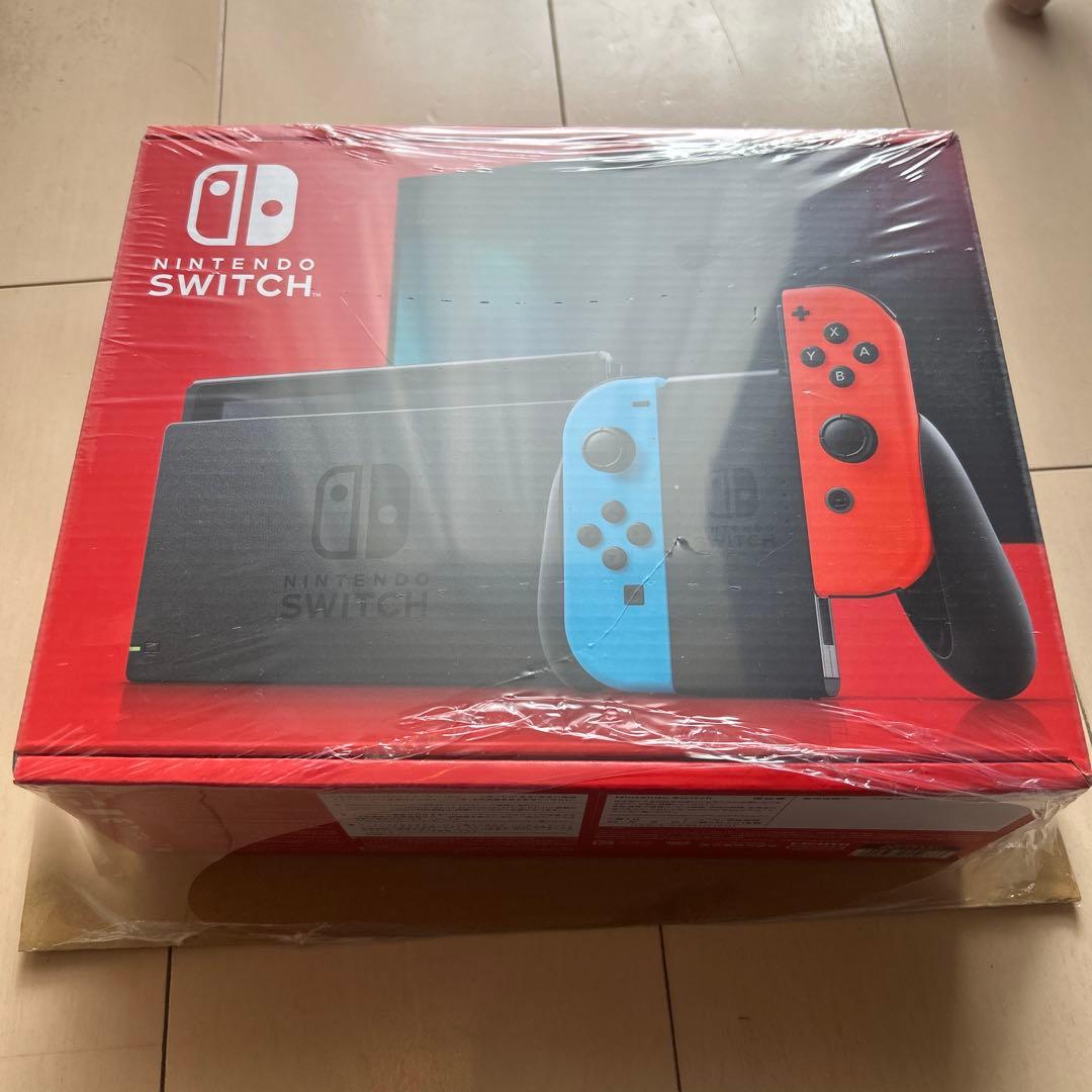 新品　Nintendo Switch 本体 赤/青