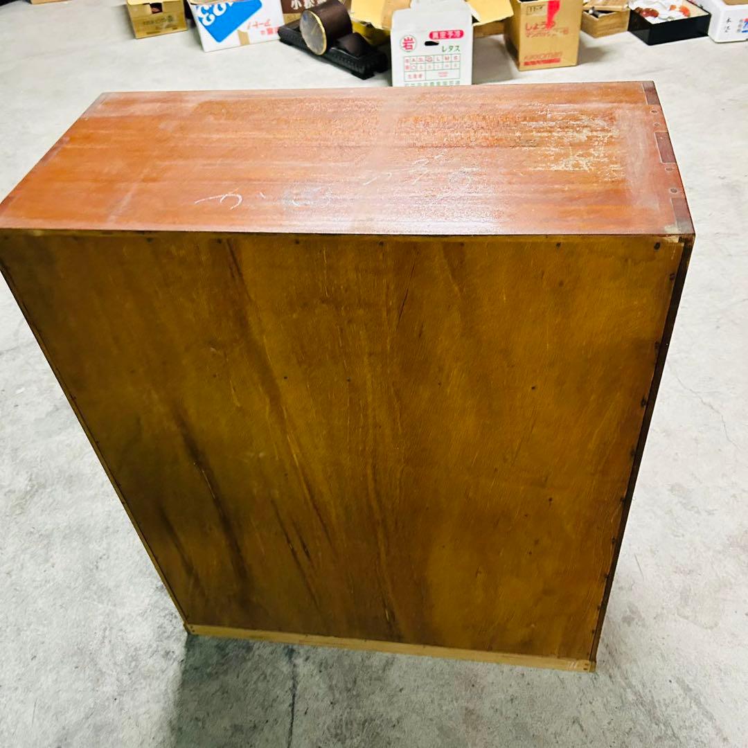 アンテーク、木製ガラス扉付き箪笥 引き出し3つ