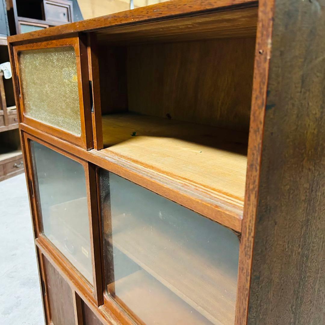 アンテーク、木製ガラス扉付き箪笥 引き出し3つ