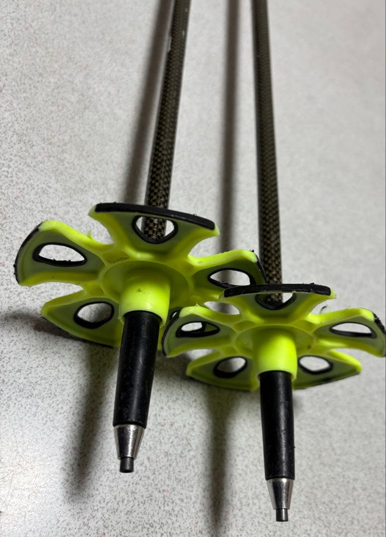 LEKI レキ　VENOM VARIO 3D ヴェノムバリオ　カーボン