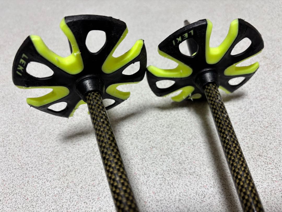 LEKI レキ　VENOM VARIO 3D ヴェノムバリオ　カーボン