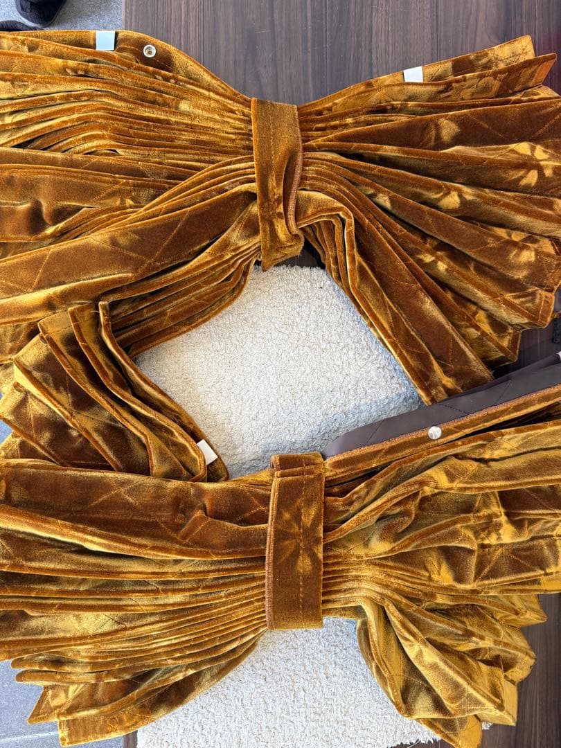 コスモス ゴールド カーテン