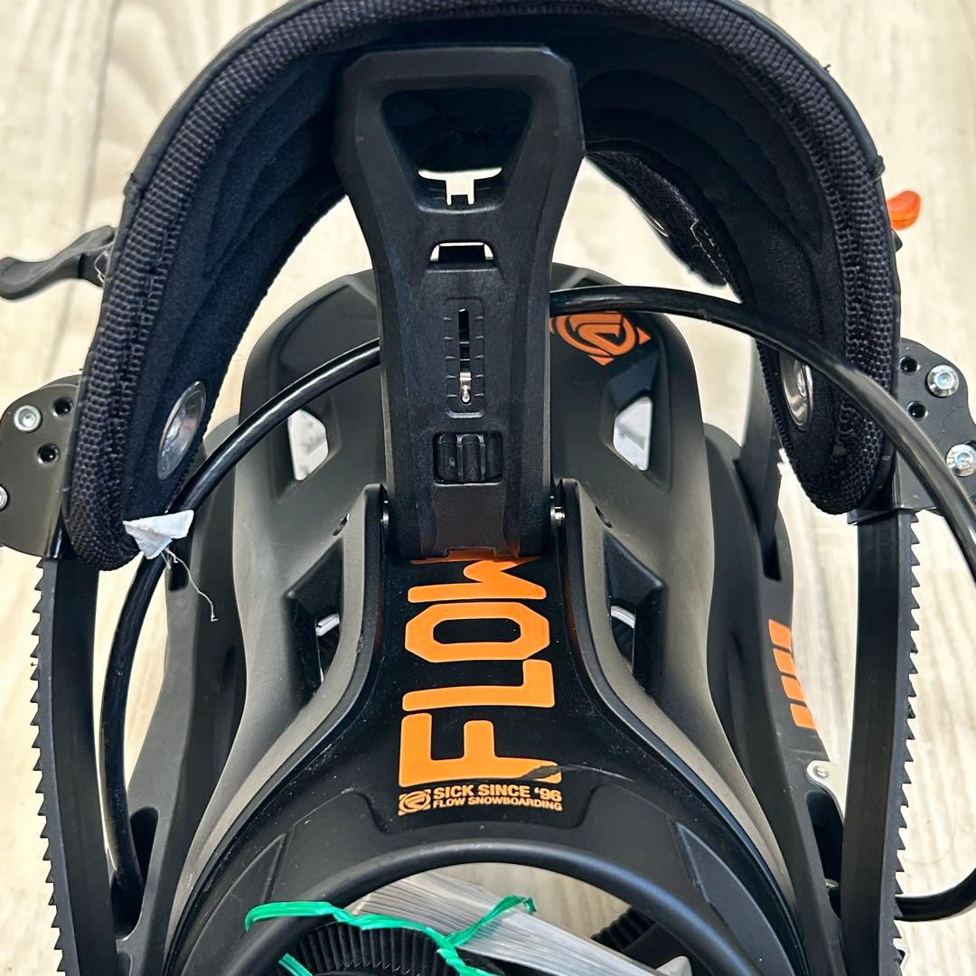 スノーボードバインディング　FLOW M-SERIES