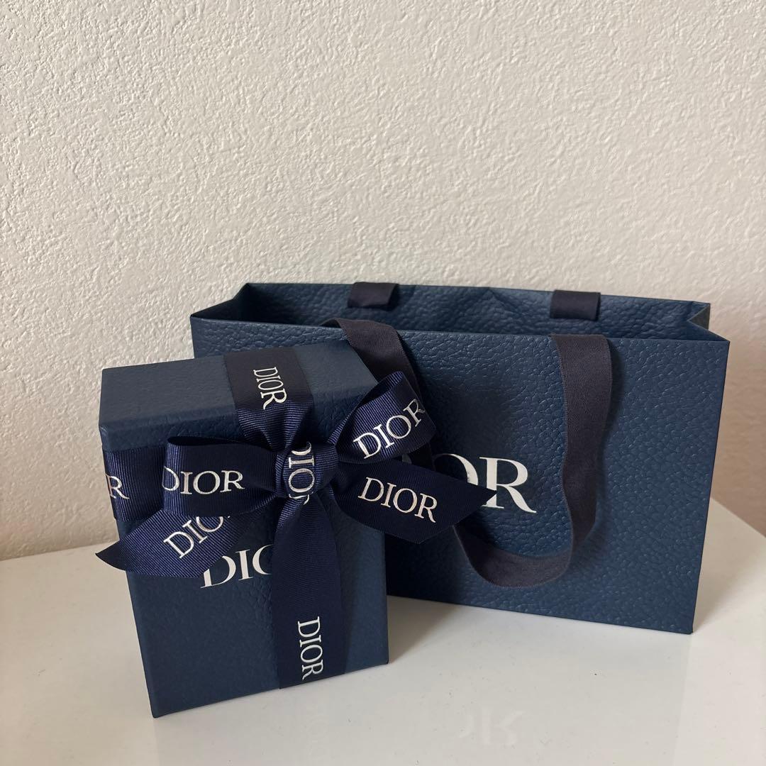 Diorピアス 片耳MOMO