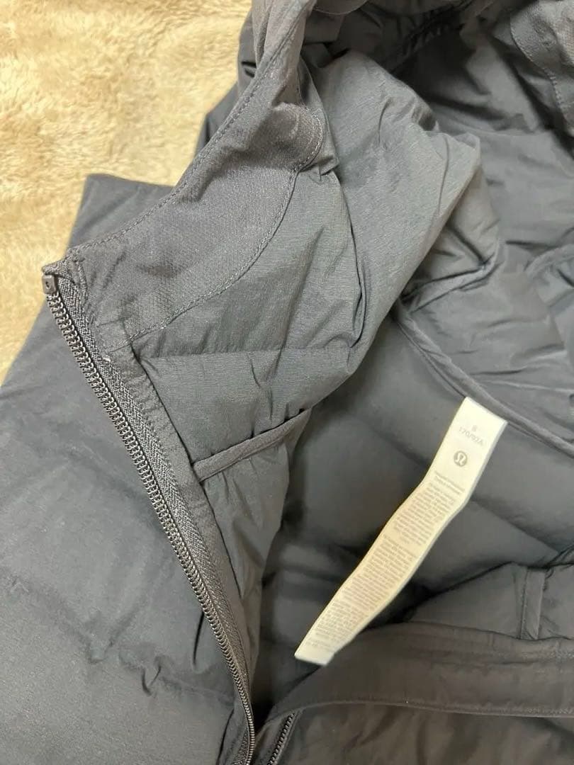 LuLuemon Down and Around ベスト ブラック サイズ8