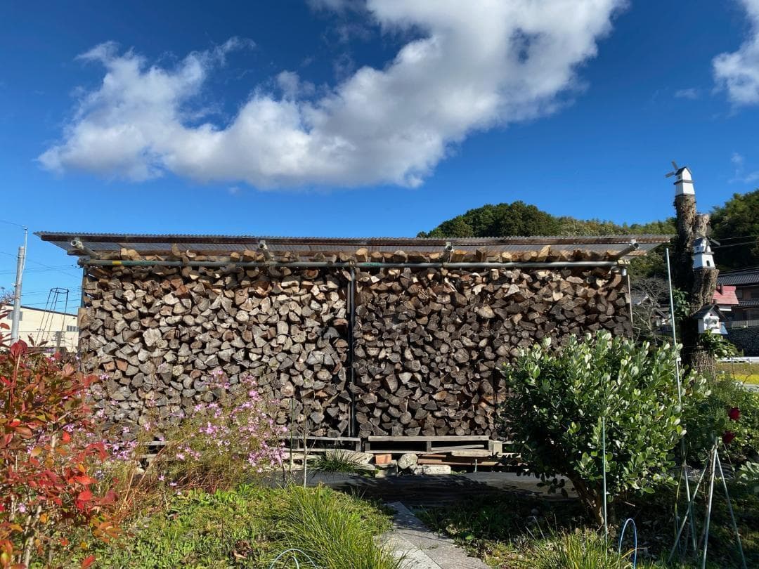 超激安！半年以上乾燥の薪ストーブ用薪 広葉樹ミックス１㎥ お早めに！