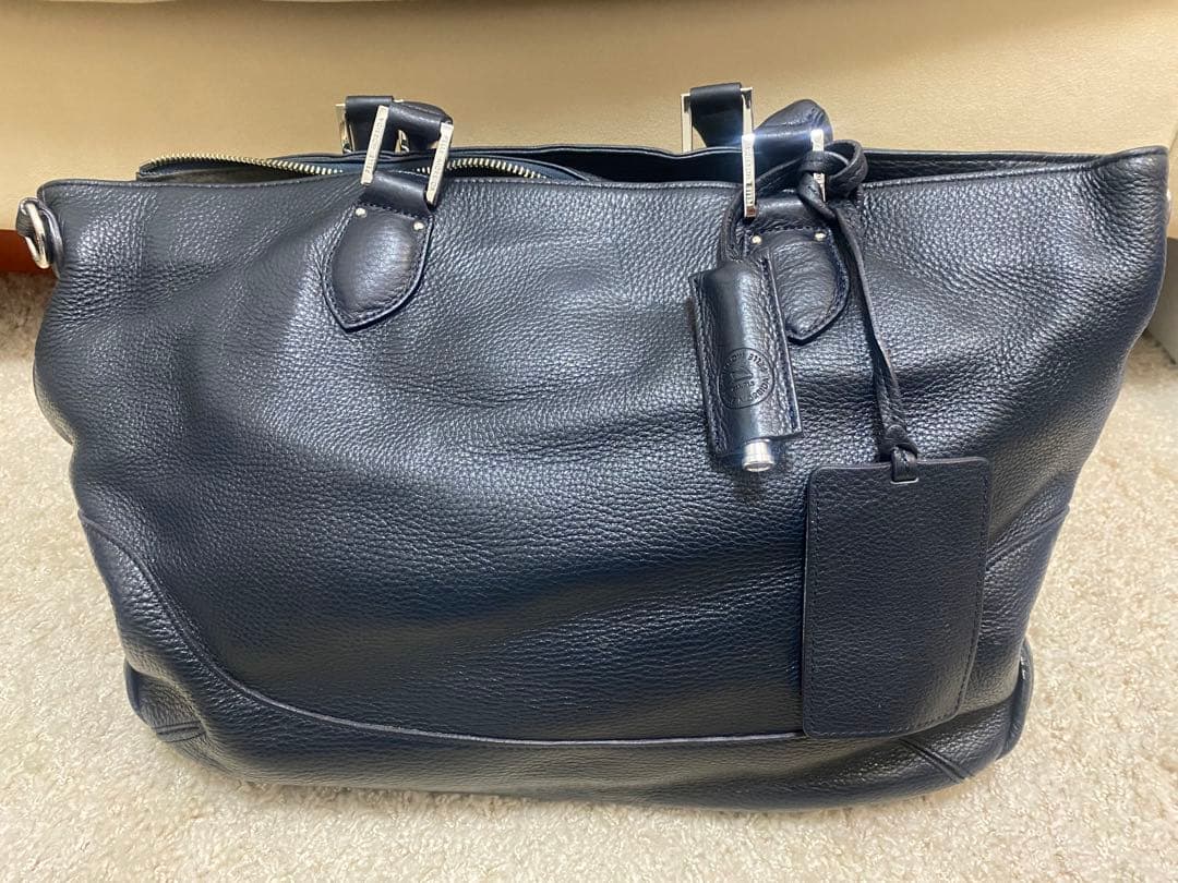 PELLE MORBIDA（ペッレ モルビダ）日本製の牛革ネイビートートバッグ