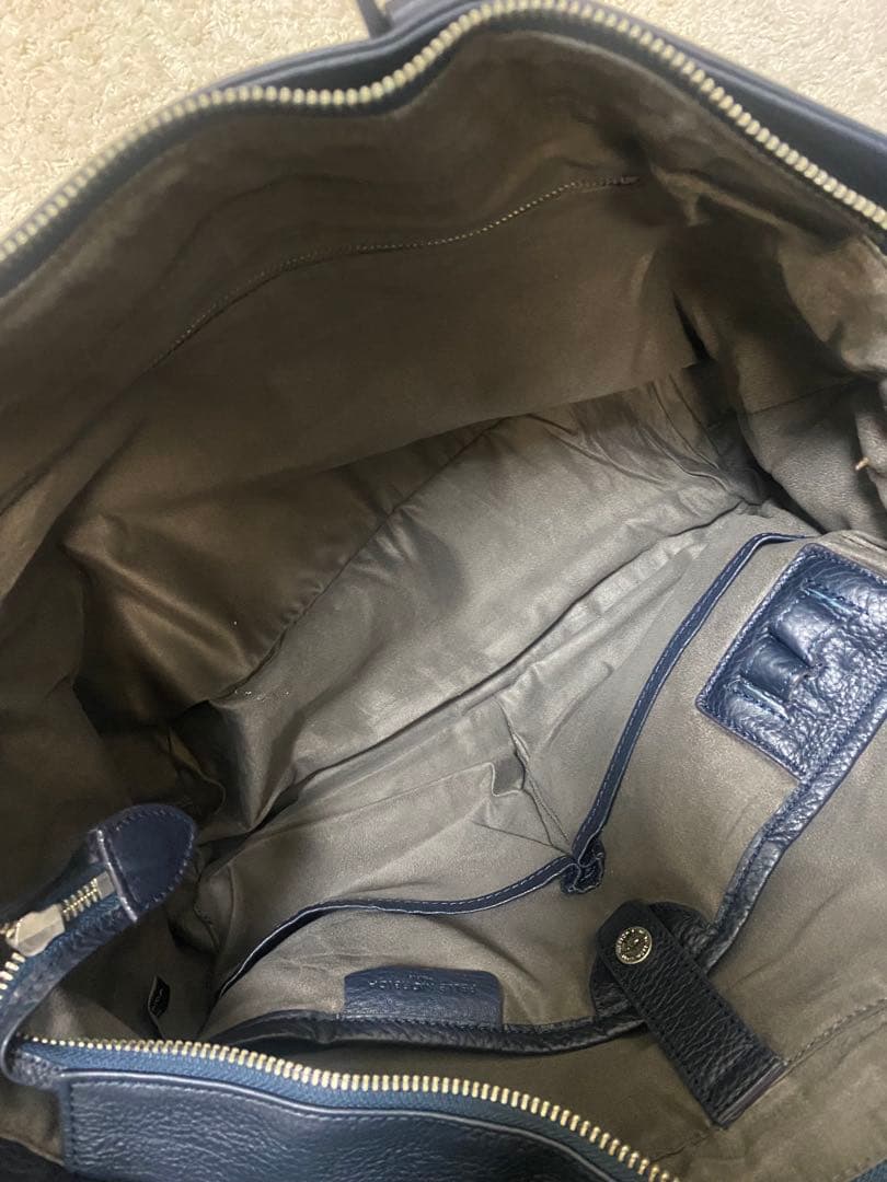 PELLE MORBIDA（ペッレ モルビダ）日本製の牛革ネイビートートバッグ