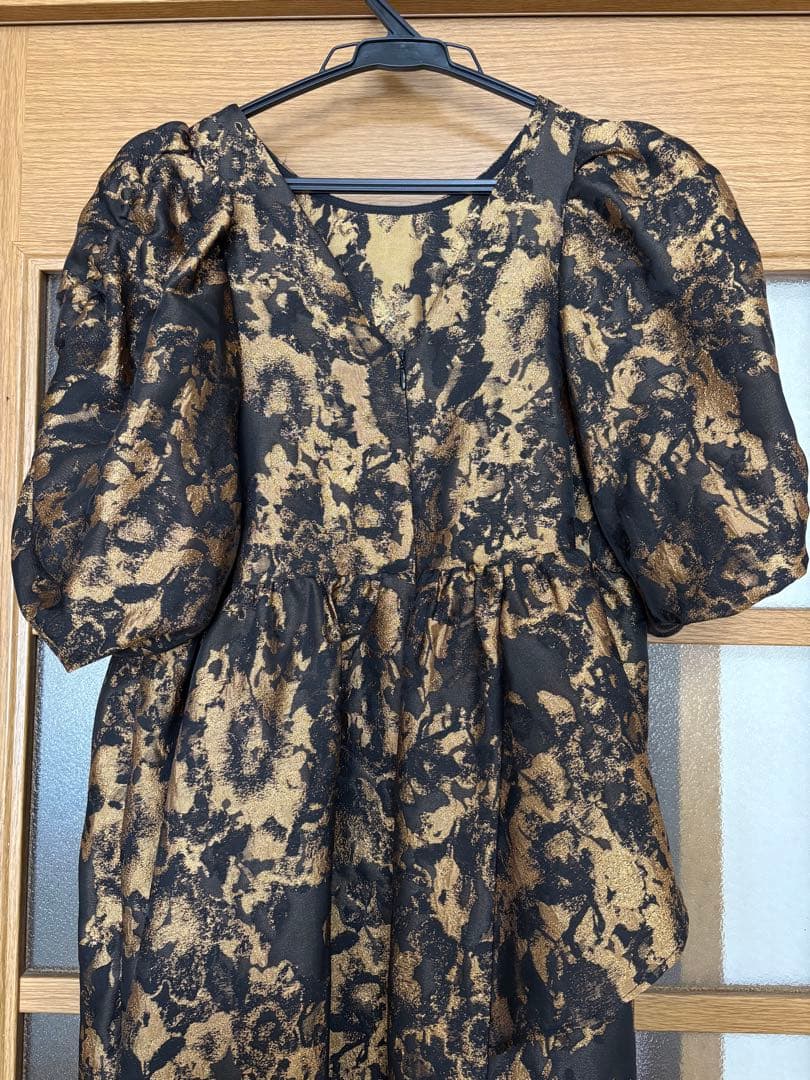 ANDRESD バブルスリーブジャガードドレス