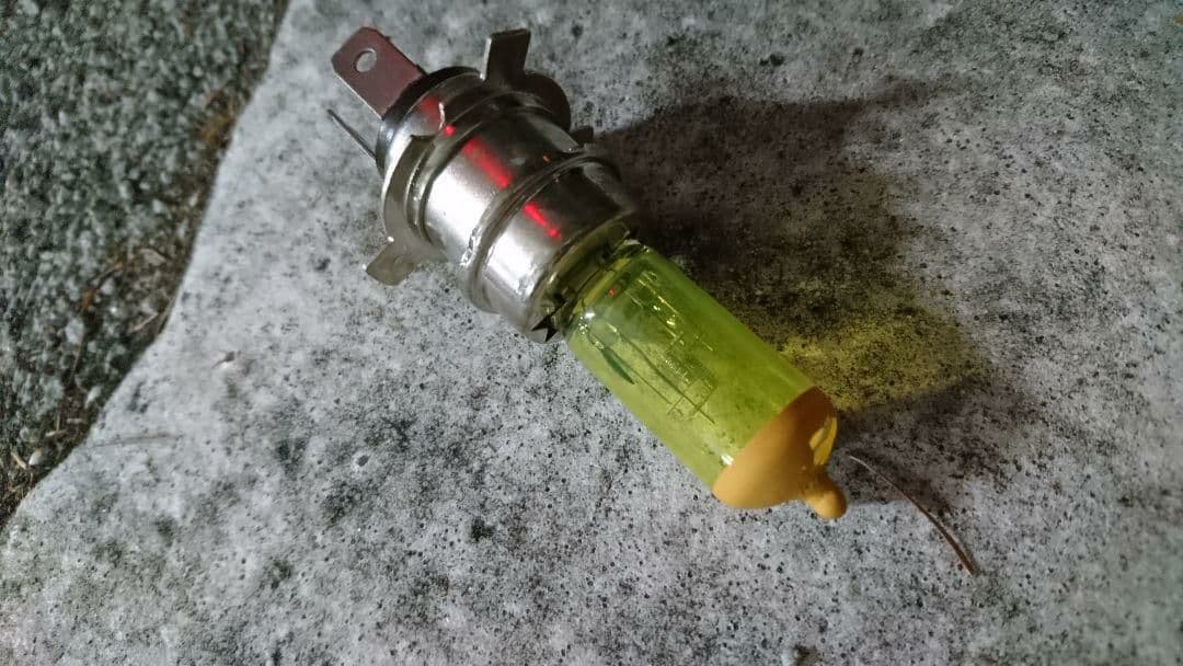 【H4H】【702k】イエロー ハロゲン バルブ【新品未使用】