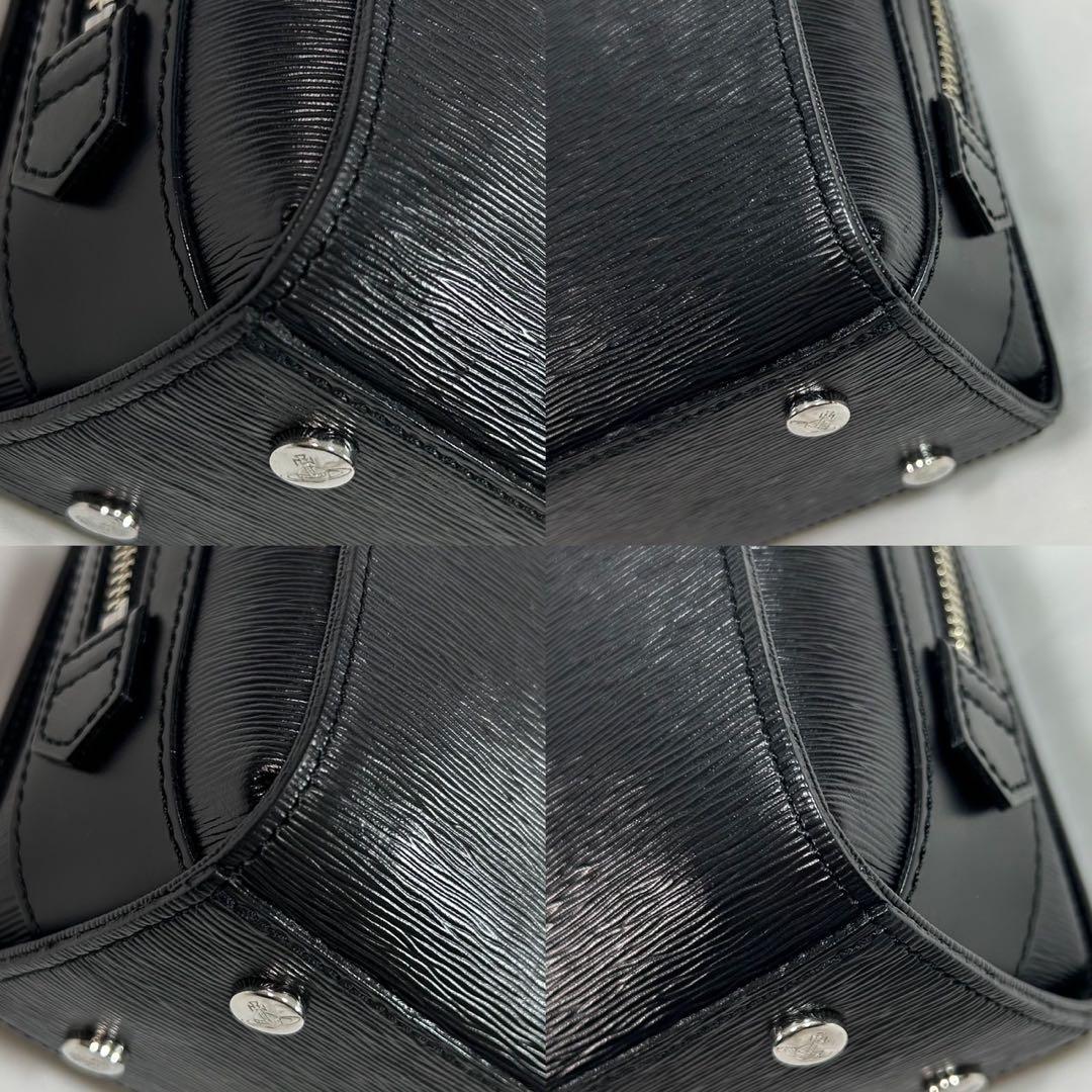 【未使用級】ヴィヴィアンウエストウッド ショルダーバッグ レザー オーブ 型押し