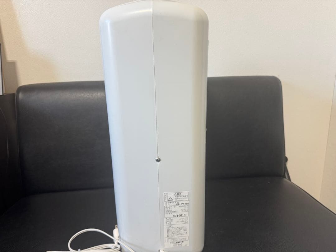 良品　コロナ　除湿機　CD-P6316 ホワイト