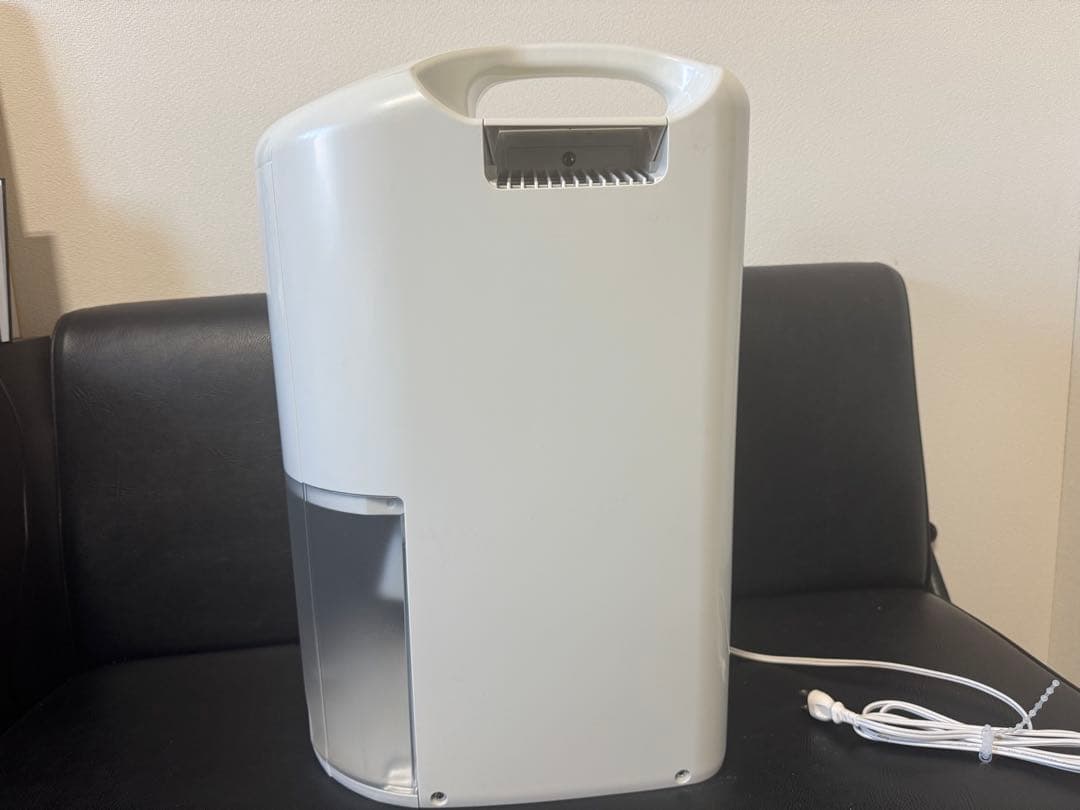 良品　コロナ　除湿機　CD-P6316 ホワイト
