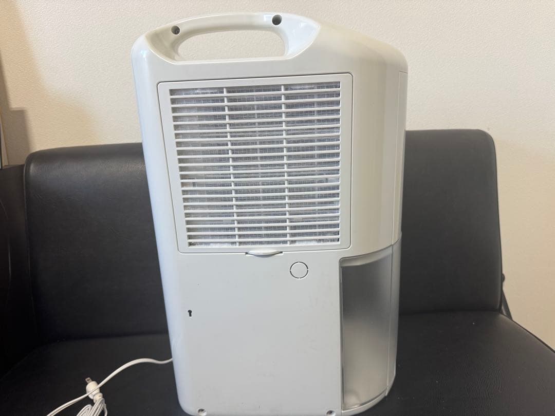良品　コロナ　除湿機　CD-P6316 ホワイト