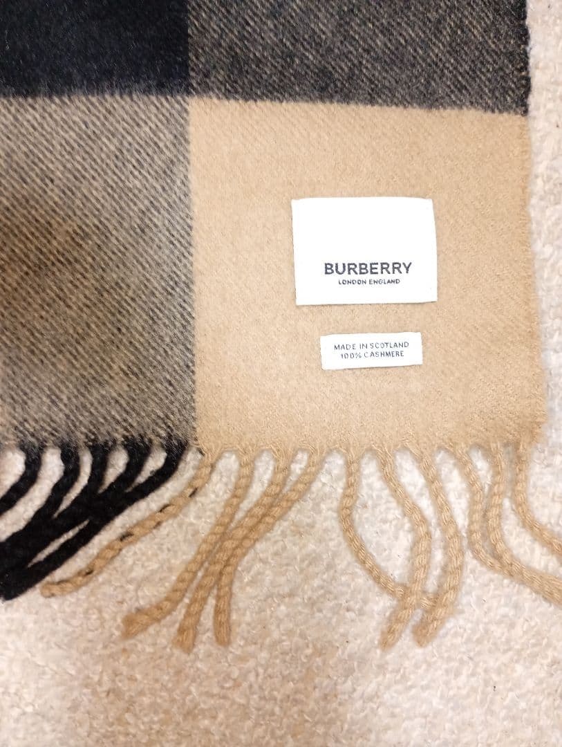 バーバリーBURBERRYカシミヤスカーフ