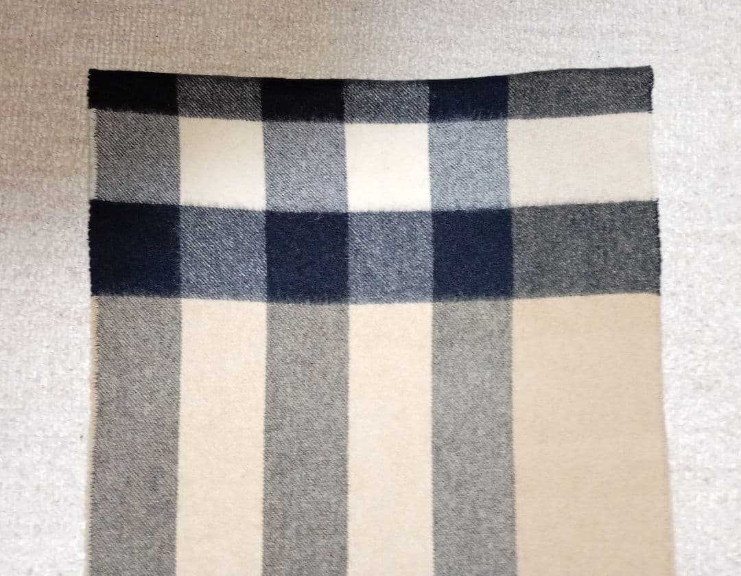 バーバリーBURBERRYカシミヤスカーフ