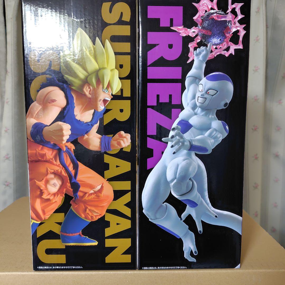 ドラゴンボール一番くじ B賞超サイヤ人孫悟空&C賞フリーザ