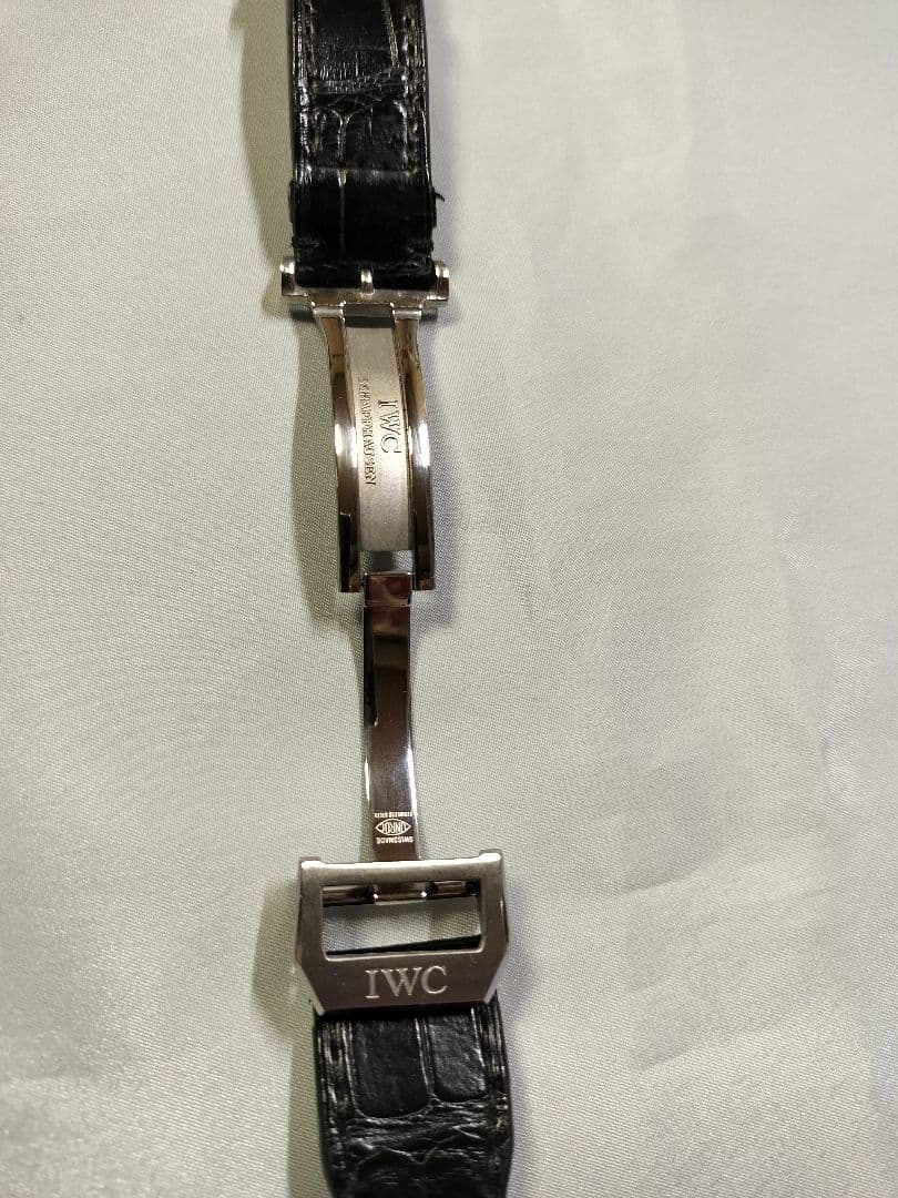 IWC 黒レザーベルト（20-18） クロコ バックル付き
