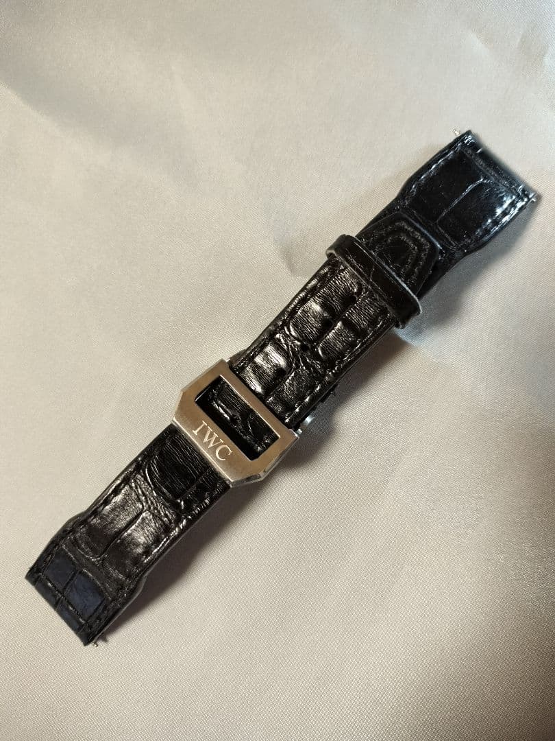IWC 黒レザーベルト（20-18） クロコ バックル付き