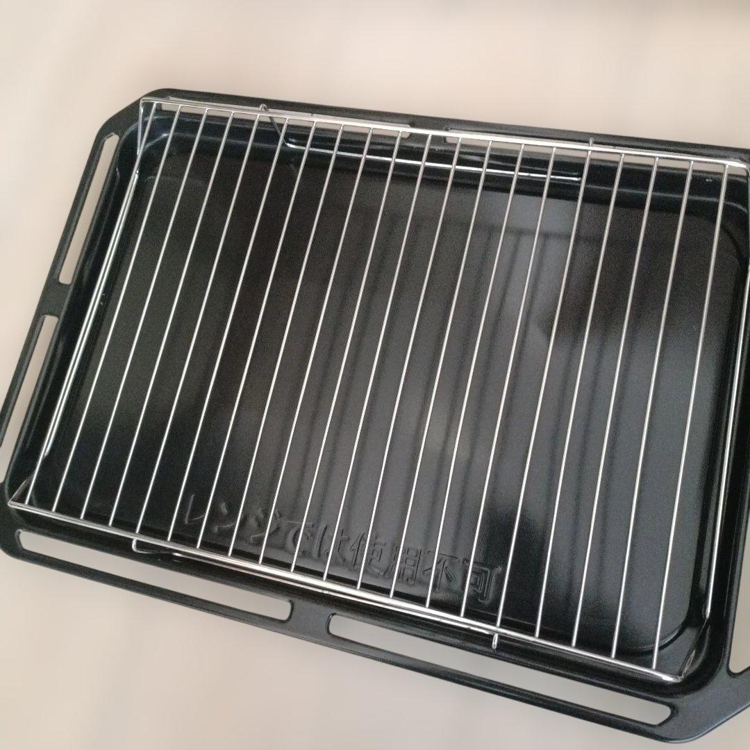 TOSHIBA 電子レンジ　ER-RD3000(W) 2018年製　天板付き