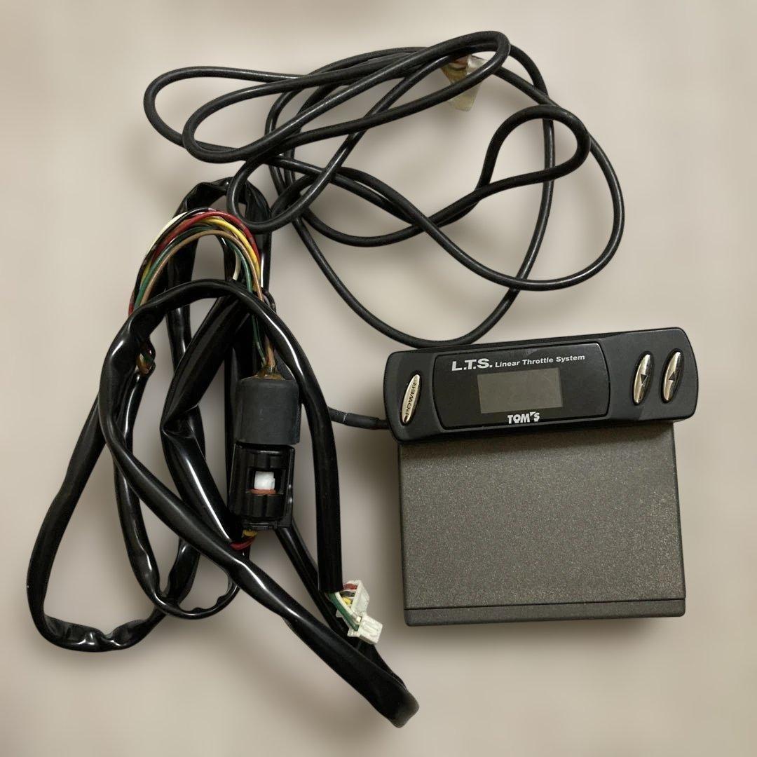 トムス スロコン　スロットルコントローラー　LTS03A