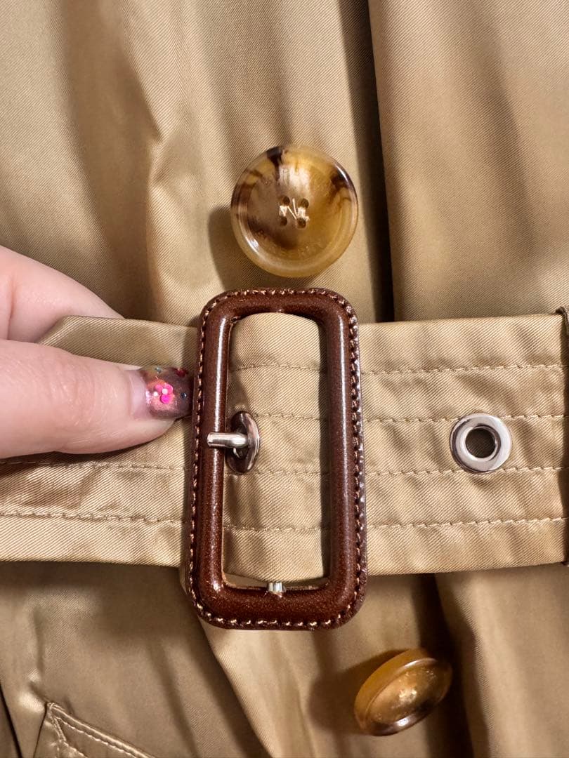 バーバリー　ゴールド トレンチコート ベルト付き