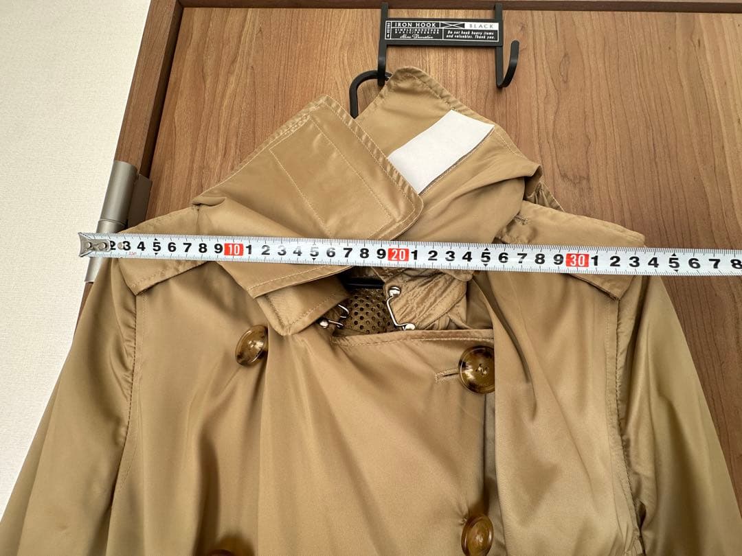 バーバリー　ゴールド トレンチコート ベルト付き
