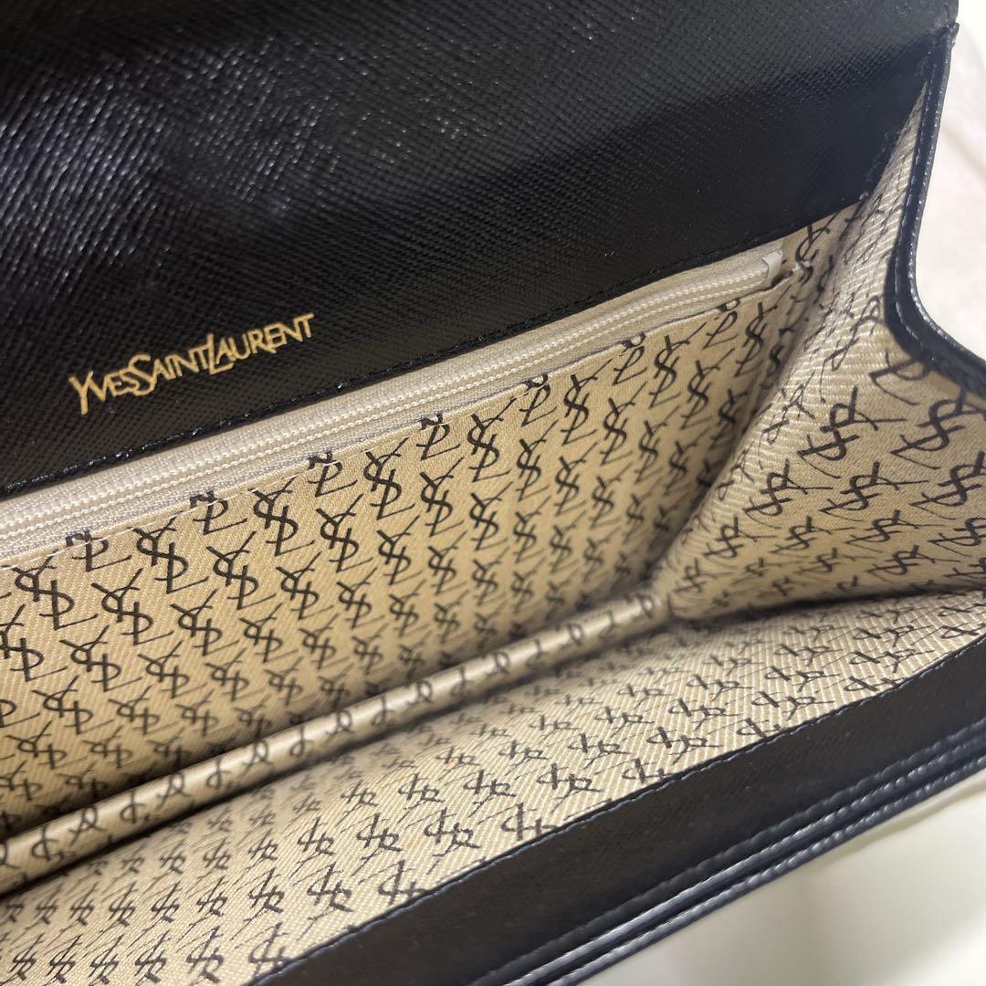 YSL イヴ・サンローラン ブラックレザー クラッチバッグ
