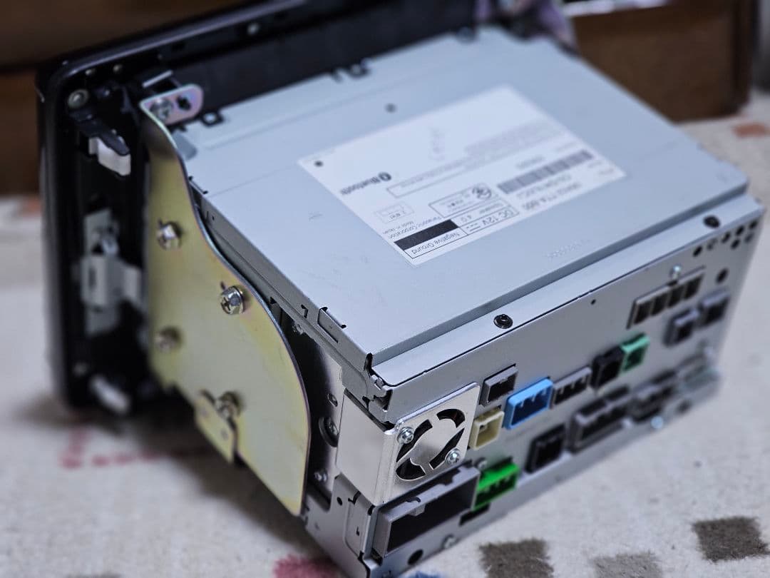 Gathers VXU-195NBi カーナビ ットセキュリティコード付き