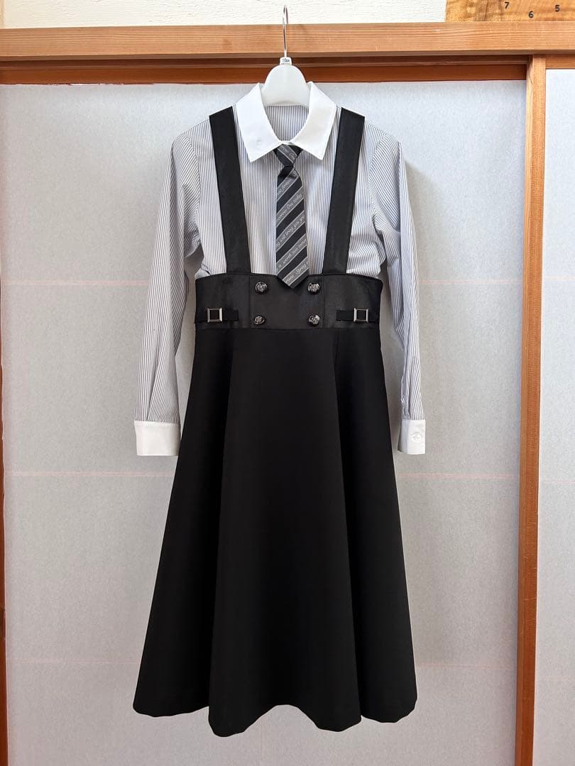 ◆ELLE EN NOIR◆未使用に近い150 卒業式入学式ジャケットスカート