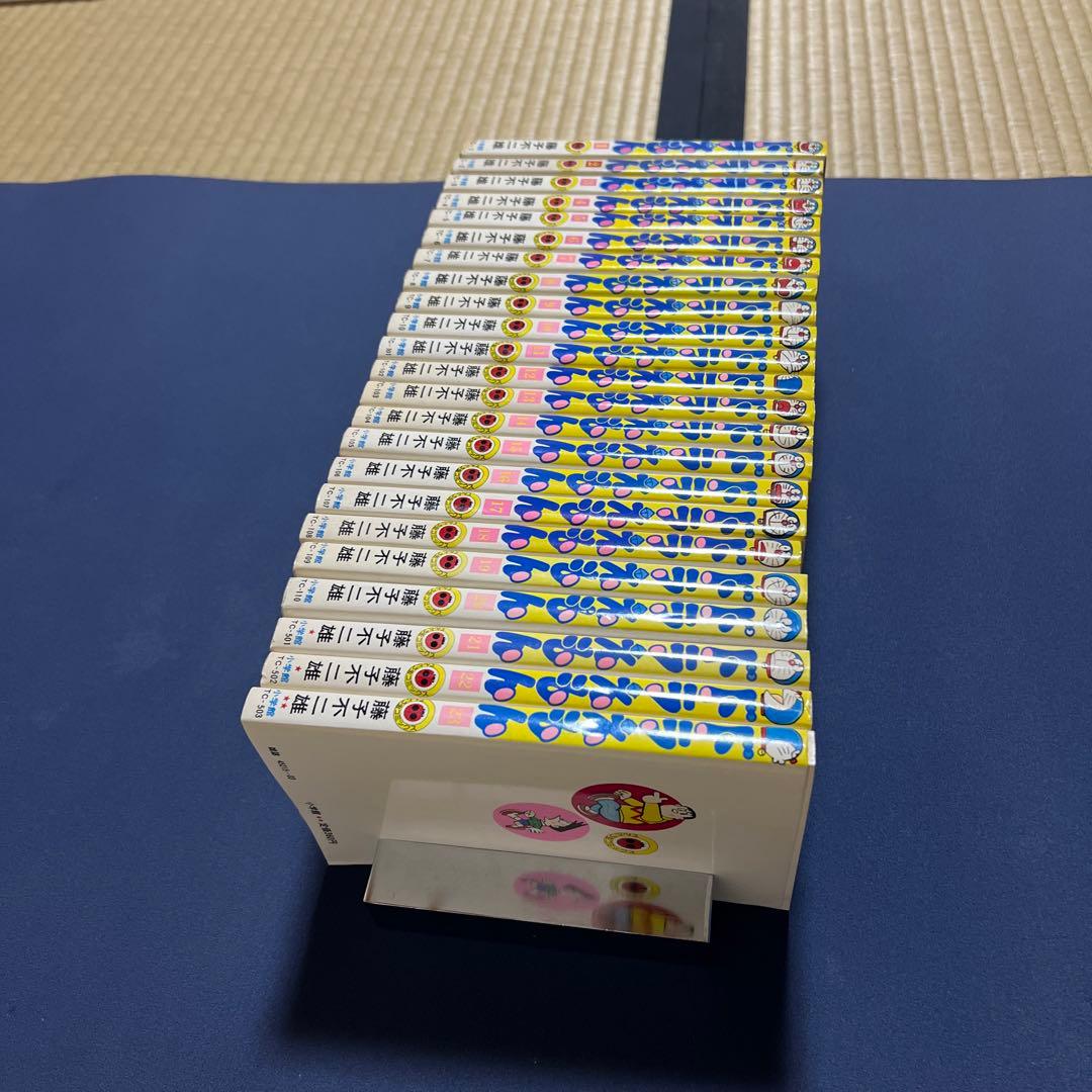 ドラえもん　漫画　藤子不二雄　1巻〜23巻　初版5冊19巻〜23巻