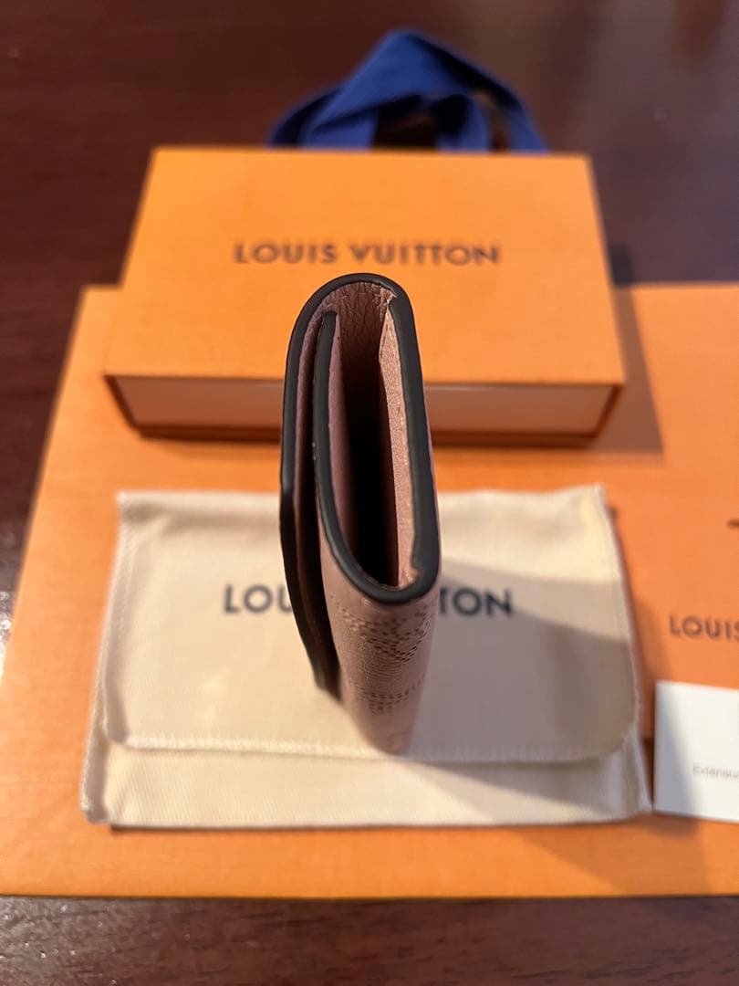 【新品未使用】ルイヴィトン　マヒナ　ミュルティクレ4 ヴィトン　純正　キーケース