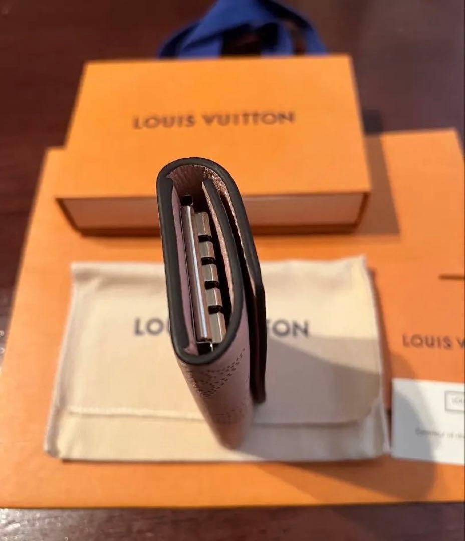 【新品未使用】ルイヴィトン　マヒナ　ミュルティクレ4 ヴィトン　純正　キーケース