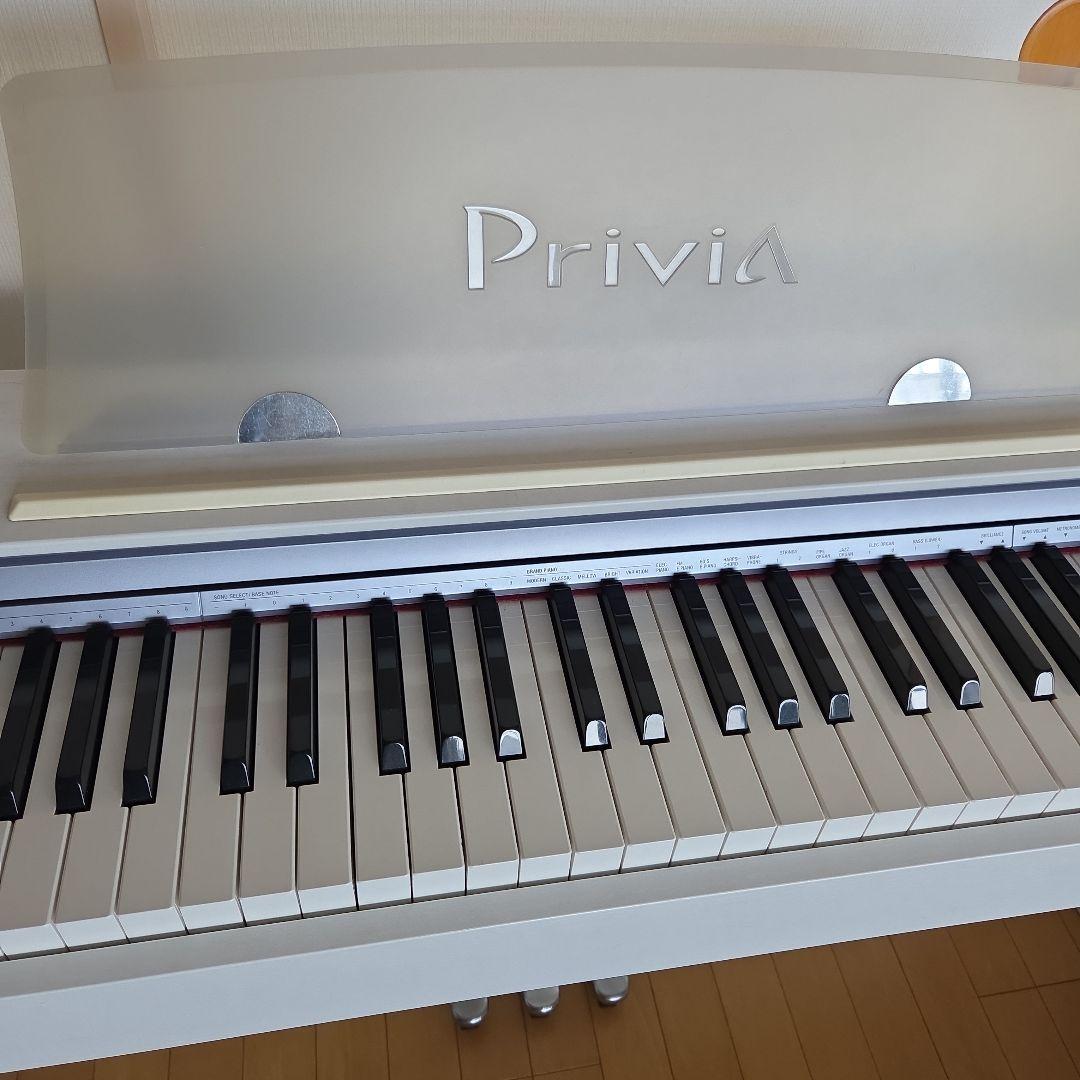 ホワイト電子ピアノ 88鍵 3ペダル付き