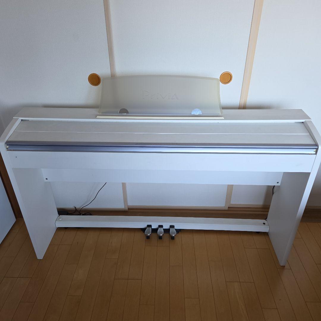 ホワイト電子ピアノ 88鍵 3ペダル付き