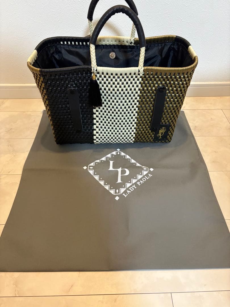 【LadyPaola】 カナスタ・メディアーナ メルカドバック