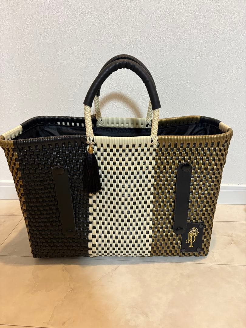 【LadyPaola】 カナスタ・メディアーナ メルカドバック