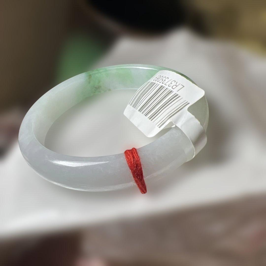 純天然本翡翠バングル 緑と白のグラデーションが美しい