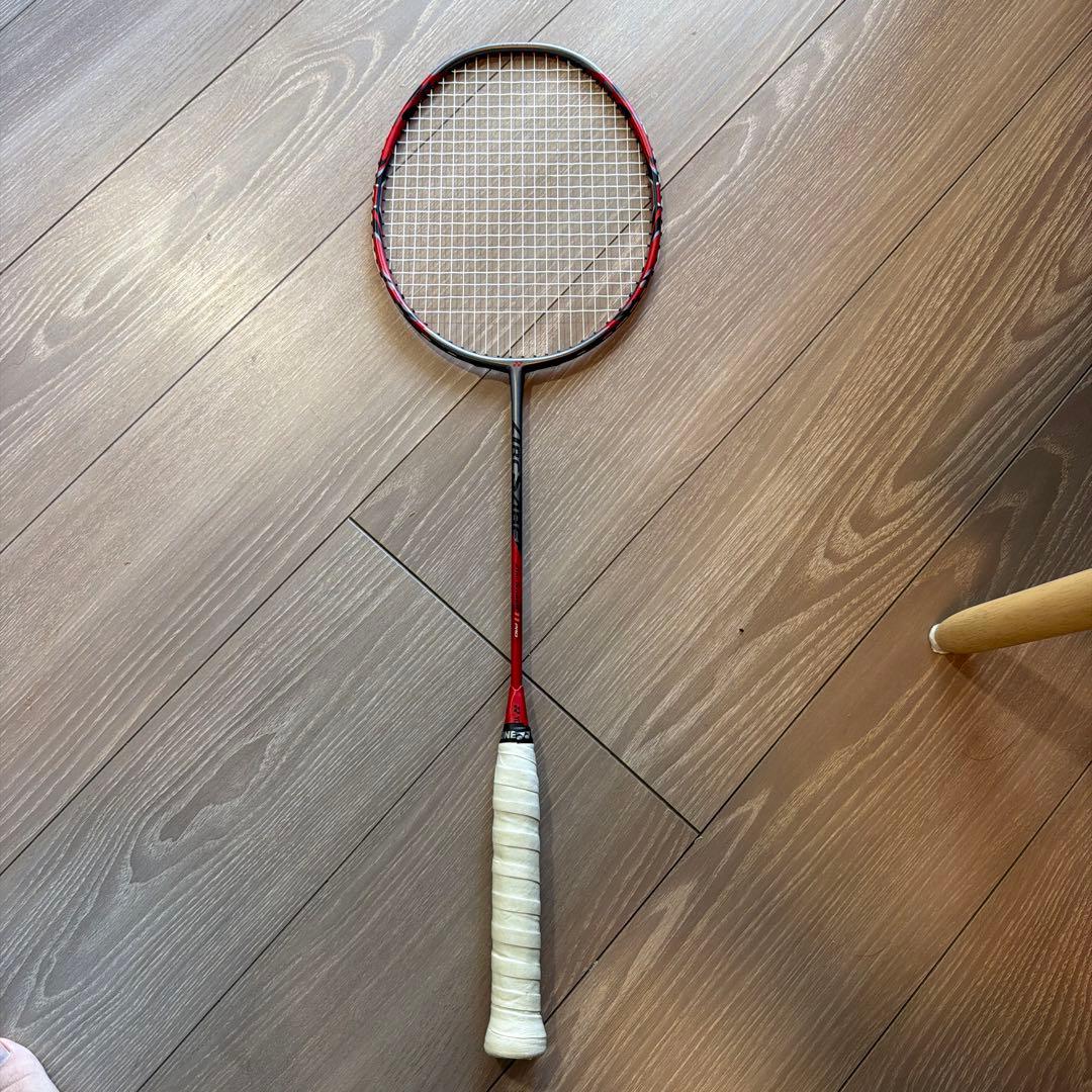 バドミントン　ラケット　ヨネックス　アークセイバー　11プロ