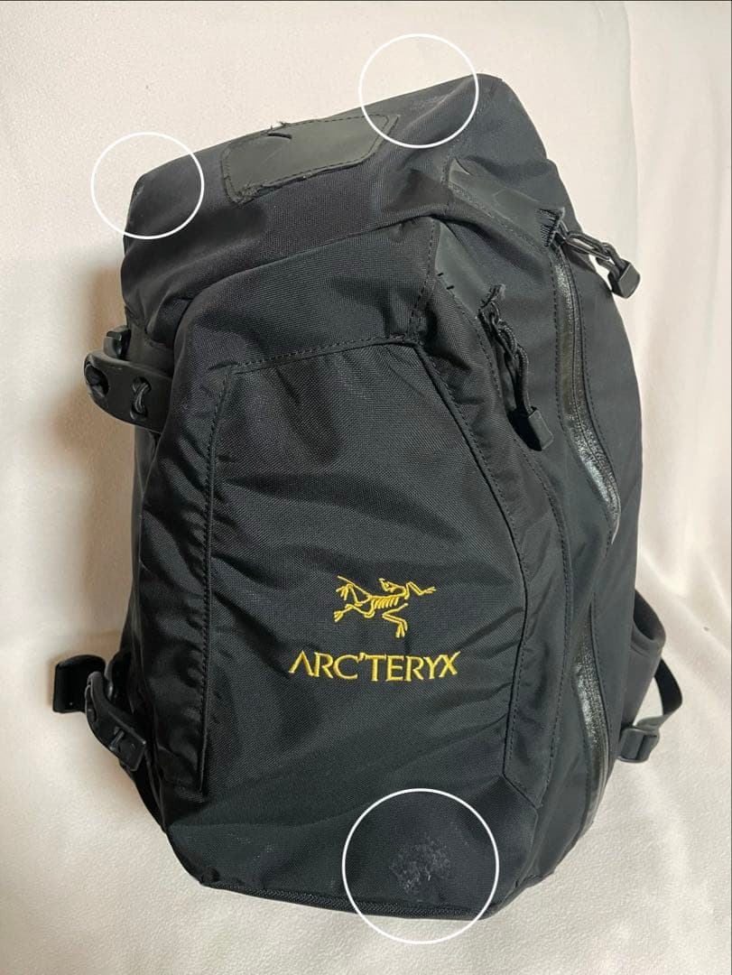 [初期モデル] アークテリクス Arc’teryx クイバー (すり傷有り)