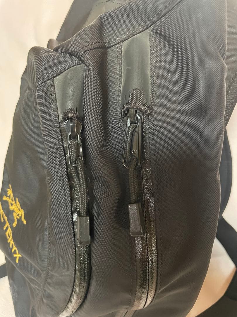 [初期モデル] アークテリクス Arc’teryx クイバー (すり傷有り)
