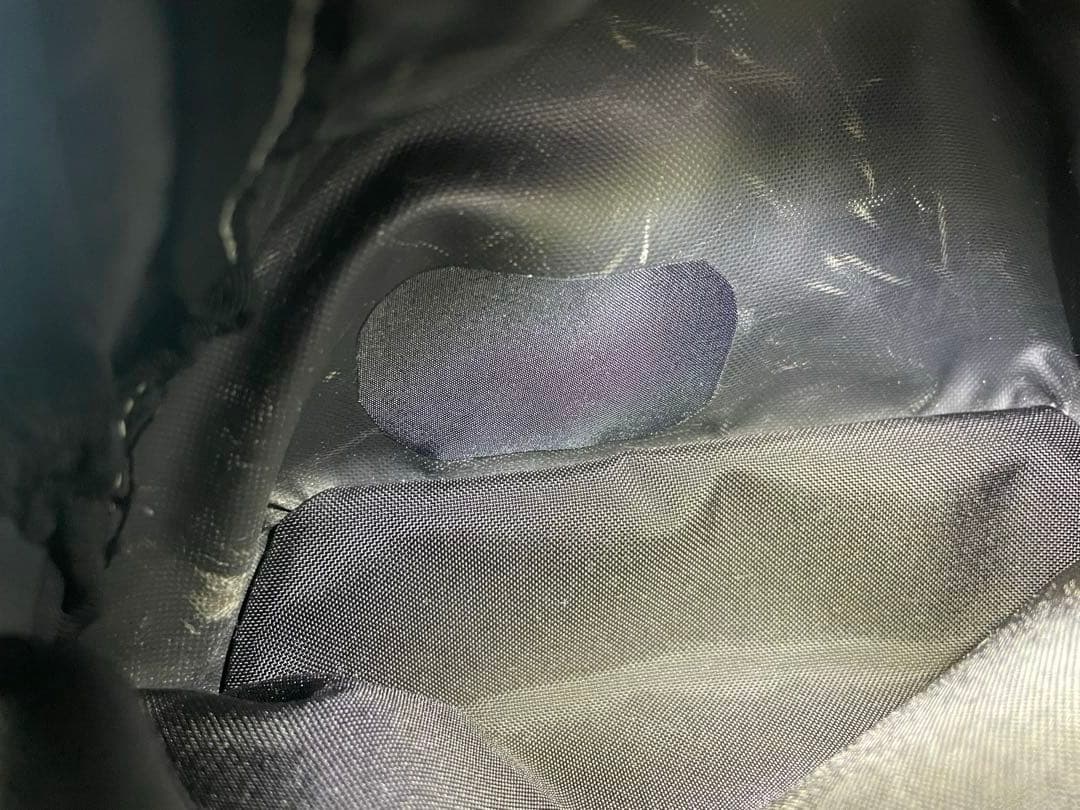 [初期モデル] アークテリクス Arc’teryx クイバー (すり傷有り)