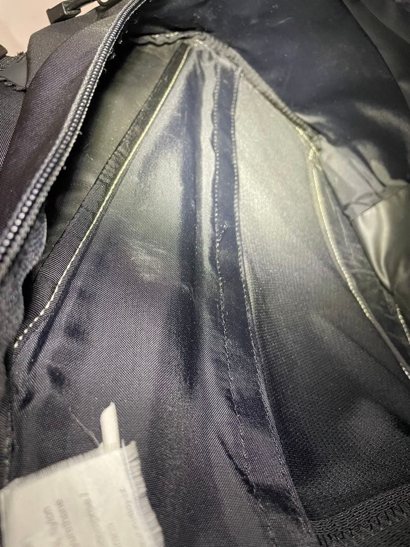 [初期モデル] アークテリクス Arc’teryx クイバー (すり傷有り)