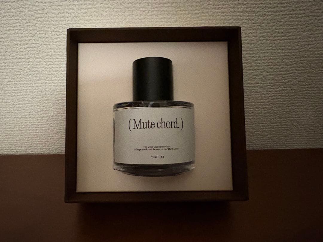 (Mute chord.) ユニセックス香水 ORILEIN
