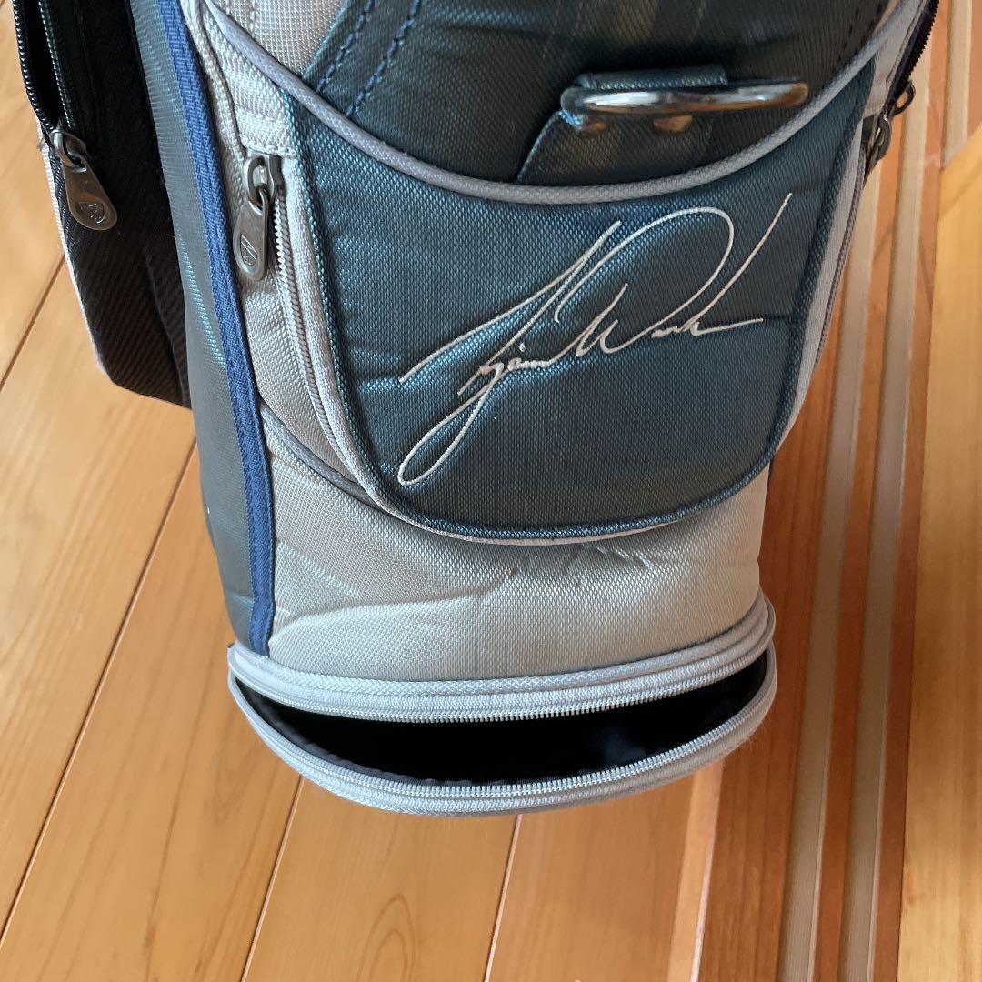 タイガーウッズ　キャディバック