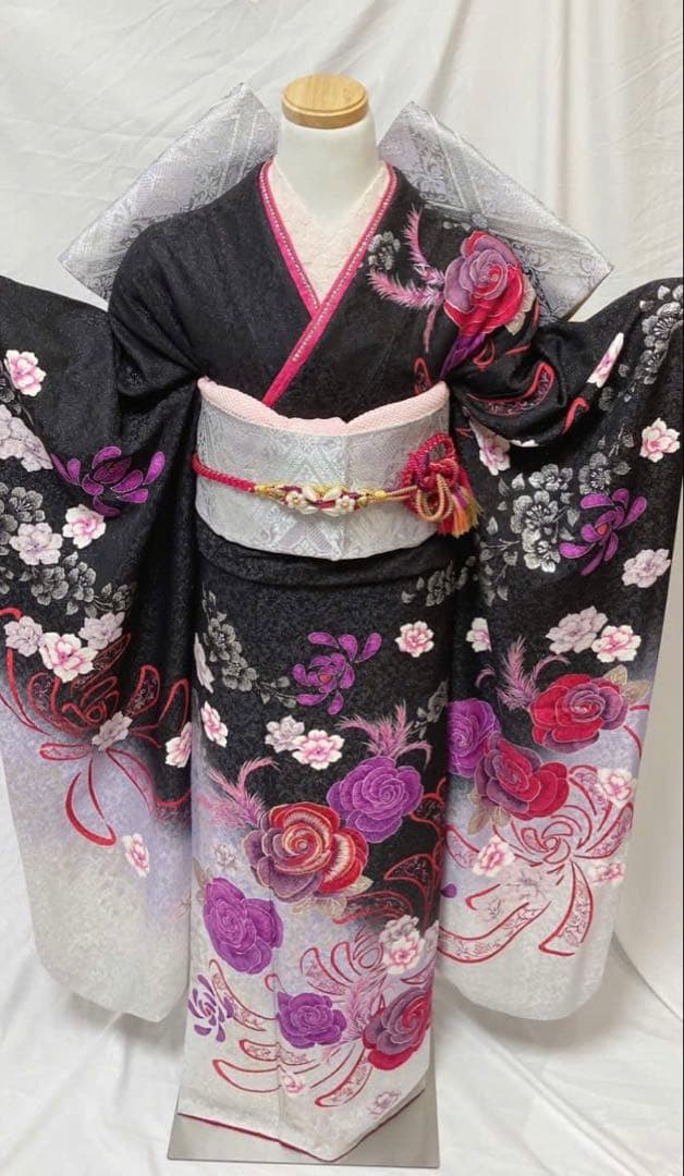 振袖 黒地 花柄　振袖フルセット　成人式　振袖　振袖5点セット　正絹