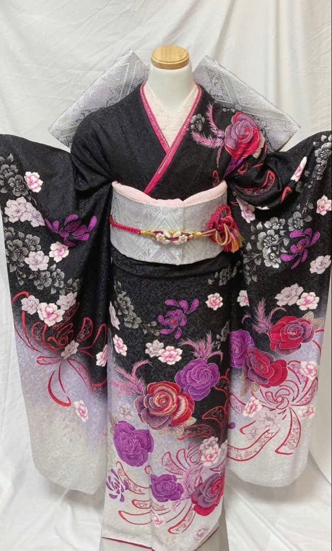 振袖 黒地 花柄　振袖フルセット　成人式　振袖　振袖5点セット　正絹